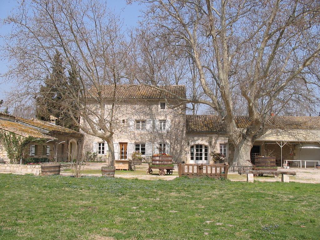 Bed and Breakfast Mas Des Vertes Rives Châteauneuf-de-Gadagne Exterior foto