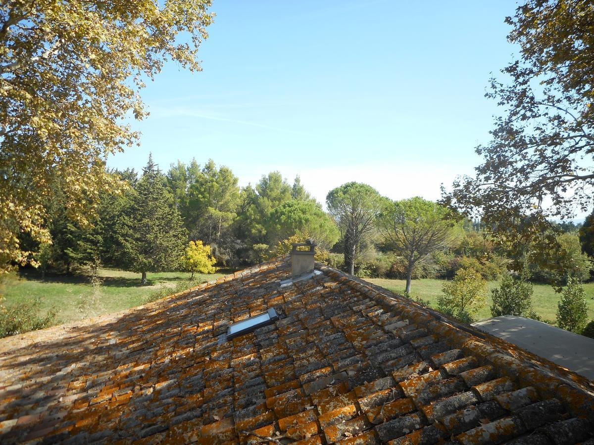 Bed and Breakfast Mas Des Vertes Rives Châteauneuf-de-Gadagne Exterior foto